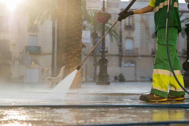 Best Pool Deck Cleaning  in Camden, AR